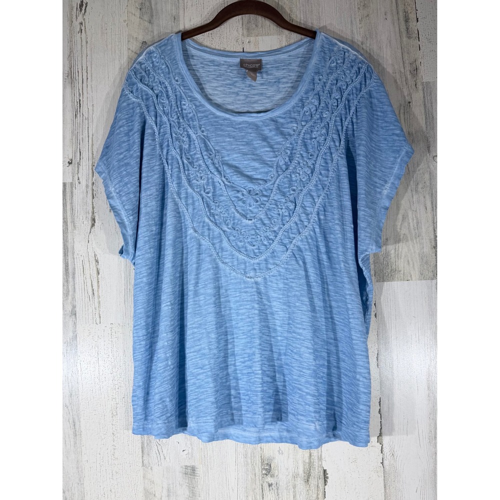Chicos Blue Embroidered Slub Knit Top Size 4 or XXL Blue Scoop Neck‎ Cap Sleeve